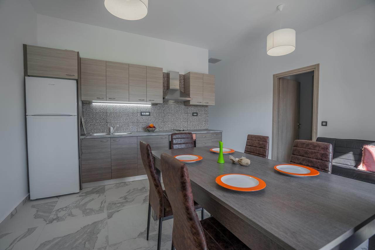 Katsaros Luxury Apts 5Min Walk To Beach Apartman Ciliví Kültér fotó